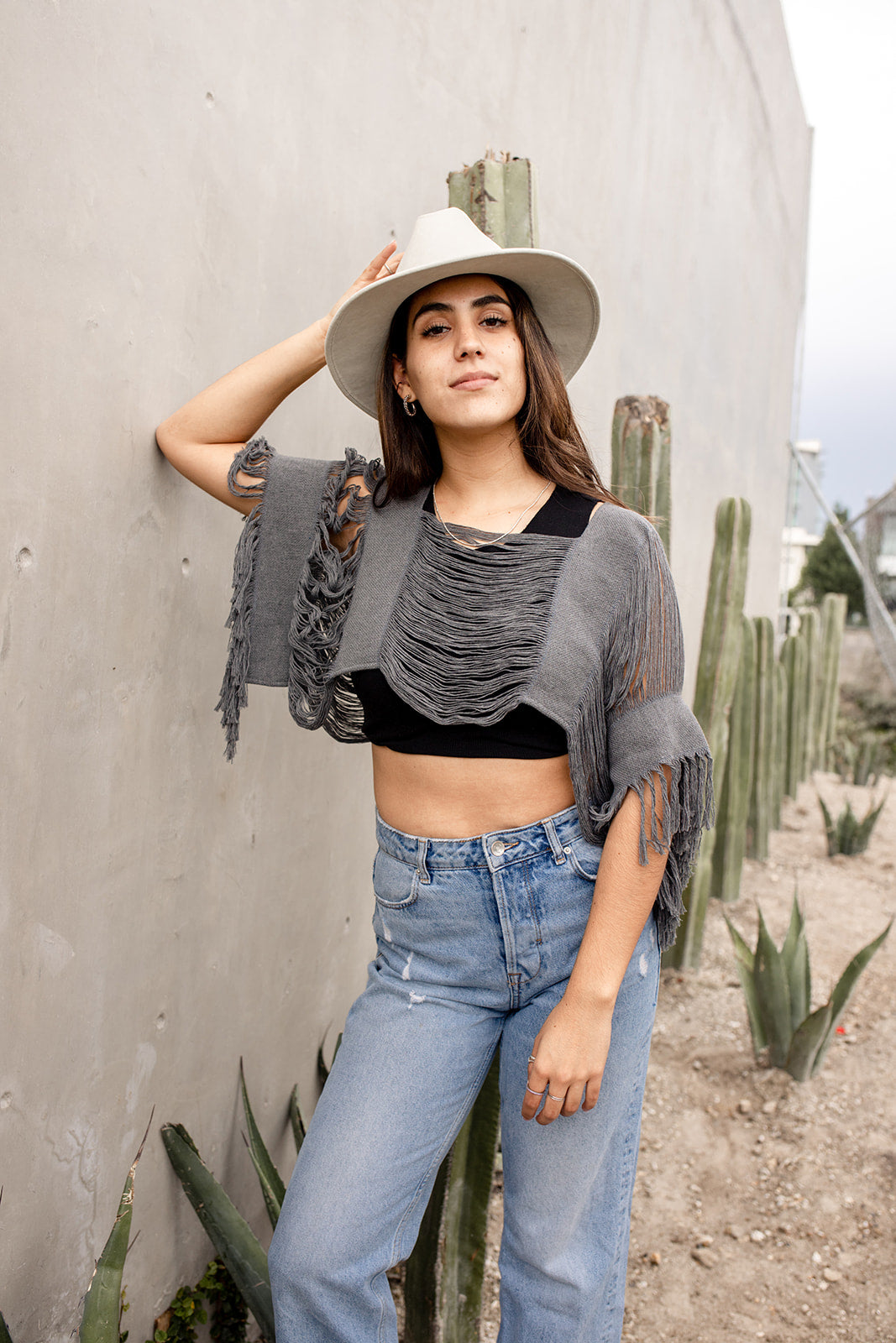 Blusa Corta Gris